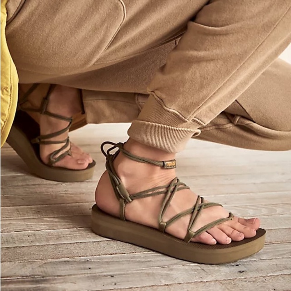 Teva Midform Infinity Sandal in Aloe